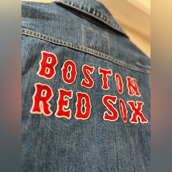 Levi's Boston Red Sox Blue Jean Jacket Classic Denim Style Size Small Womens - Picture 4 of 9